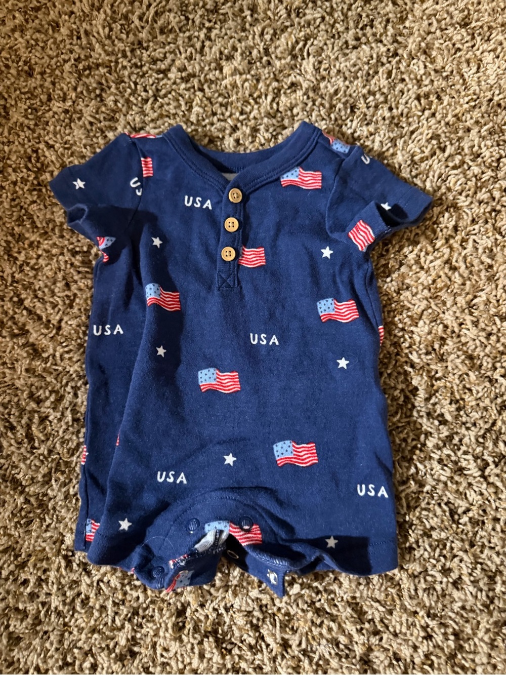 Carter's baby outfit